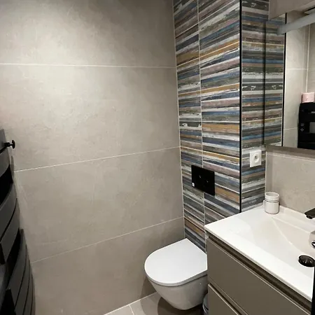Mazet 63m² - Tahiti Parc - بيت للعطل *